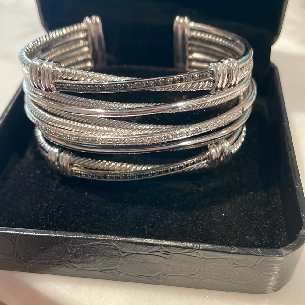 Cuff bracelet